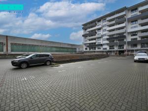 Pronájem garážového stání, Olomouc - Povel, Janského, 12 m2