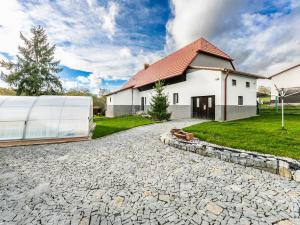 Prodej rodinného domu, Stříbro - Milíkov, 162 m2