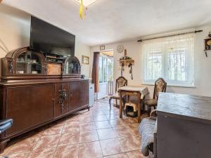 Prodej chaty, Hradčany, 61 m2