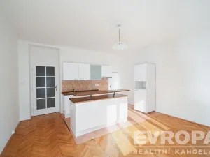 Prodej bytu 2+kk, Praha - Vokovice, Na dlouhém lánu, 49 m2