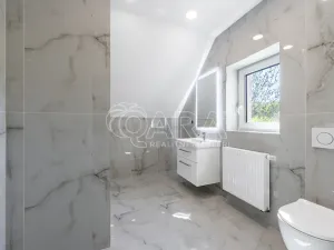 Prodej rodinného domu, Žebrák, Na Pěšině, 325 m2