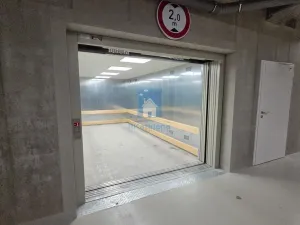 Pronájem bytu 2+kk, Praha, Maroldova, 43 m2