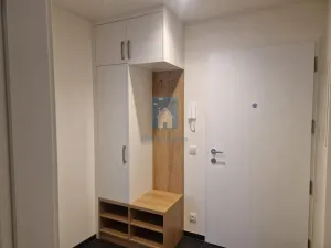 Pronájem bytu 2+kk, Praha, Maroldova, 49 m2