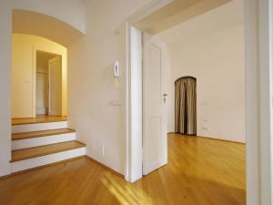 Pronájem bytu 4+1, Praha - Malá Strana, Vlašská, 184 m2