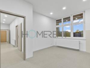 Pronájem bytu 3+1, Liberec - Liberec III-Jeřáb, nám. Soukenné, 106 m2