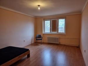 Pronájem bytu 2+1, Plzeň, Brožíkova, 52 m2