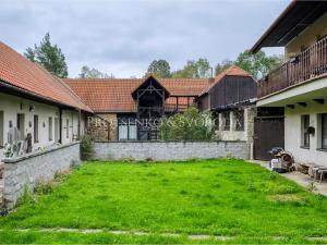 Prodej ubytování, Červená Lhota, 1220 m2