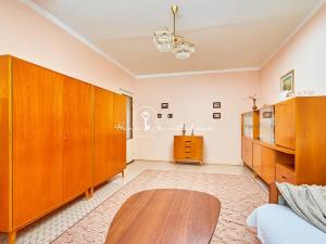 Prodej bytu 2+1, Lišov, Čechova, 63 m2