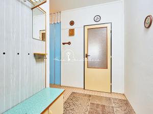 Prodej bytu 2+1, Lišov, Čechova, 63 m2