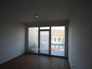 Pronájem bytu 1+kk, Znojmo, Jarošova, 29 m2