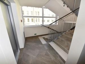 Pronájem bytu 2+kk, Praha - Vršovice, Petrohradská, 118 m2