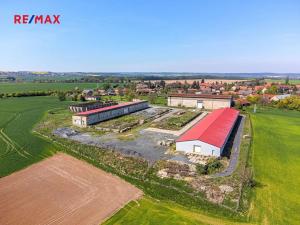 Pronájem skladu, Dolní Chvatliny, 3690 m2