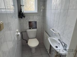 Pronájem bytu 1+1, Praha - Smíchov, Franty Kocourka, 55 m2