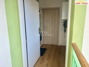 Pronájem bytu 2+kk, Kouřim, Mírové náměstí, 39 m2