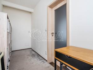 Pronájem bytu 1+1, Praha - Hostivař, plukovníka Mráze, 45 m2