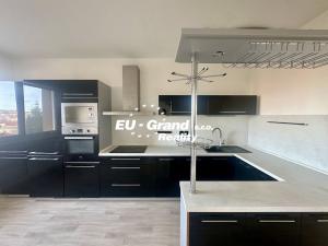 Pronájem bytu 3+1, Rumburk - Rumburk 1, V Podhájí, 77 m2