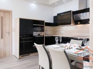 Pronájem bytu 2+kk, Hradec Králové, Mánesova, 62 m2