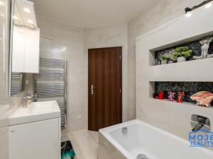 Prodej bytu 4+kk, Vochov, 81 m2