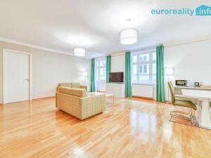 Pronájem bytu 2+kk, Mariánské Lázně, Masarykova, 80 m2