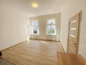 Pronájem bytu 2+kk, Praha - Smíchov, Rozkošného, 40 m2