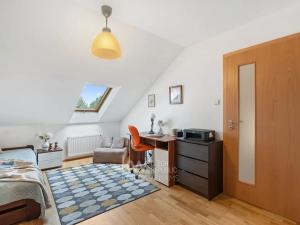 Prodej bytu 4+kk, Nehvizdy, Pražská, 107 m2