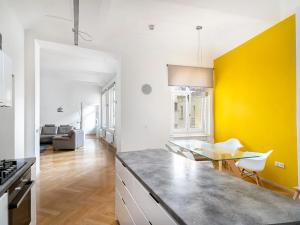 Prodej bytu 2+1, Praha - Nové Město, Soukenická, 78 m2