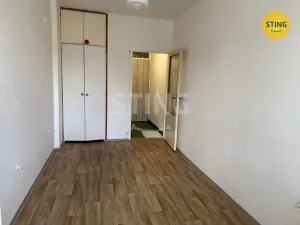Pronájem bytu 1+kk, Opava, Haškova, 14 m2