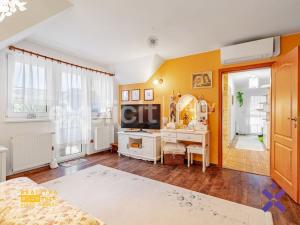 Prodej rodinného domu, Provodov, 234 m2