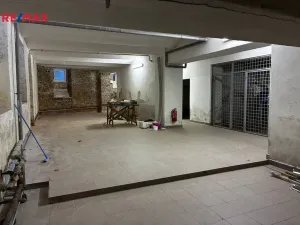 Pronájem skladu, Karlovy Vary, Moravská, 75 m2