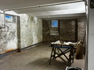 Pronájem skladu, Karlovy Vary, Moravská, 75 m2