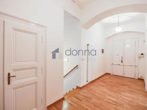 Pronájem bytu 3+kk, Praha, Mánesova, 118 m2