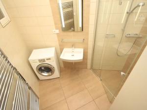 Pronájem bytu 2+1, Praha - Vinohrady, Šmilovského, 71 m2