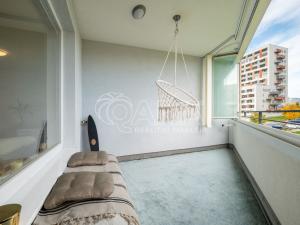 Prodej bytu 2+kk, Praha - Horní Měcholupy, Modenská, 66 m2