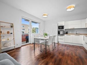 Prodej bytu 2+kk, Praha - Horní Měcholupy, Modenská, 66 m2