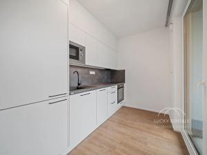 Pronájem bytu 2+kk, Praha - Chodov, Líbalova, 47 m2