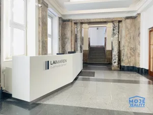 Pronájem kanceláře, Plzeň - Jižní Předměstí, náměstí T. G. Masaryka, 365 m2