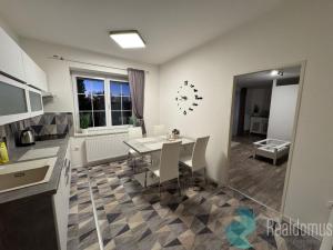 Pronájem bytu 2+kk, Zvěrotice, 50 m2