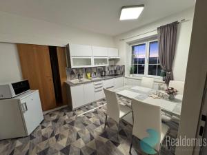 Pronájem bytu 2+kk, Zvěrotice, 50 m2