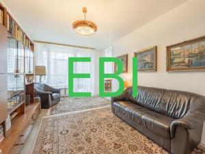 Prodej bytu 3+1, Praha, Hrubého, 65 m2