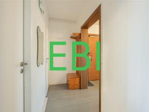 Prodej bytu 3+1, Praha, Hrubého, 65 m2