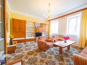 Prodej bytu 4+1, Šumperk, Masarykovo nám., 97 m2