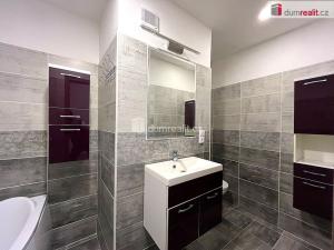 Prodej bytu 3+1, Sokolov, Jiřího z Poděbrad, 80 m2