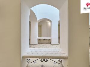 Prodej ubytování, Nové Město nad Metují, Husovo náměstí, 927 m2