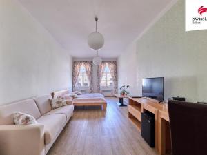 Prodej ubytování, Nové Město nad Metují, Husovo náměstí, 927 m2