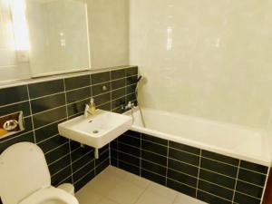 Pronájem bytu 1+kk, Praha - Žižkov, Jeseniova, 67 m2