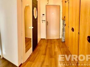 Pronájem bytu 2+kk, Kolín - Kolín II, Moravcova, 38 m2