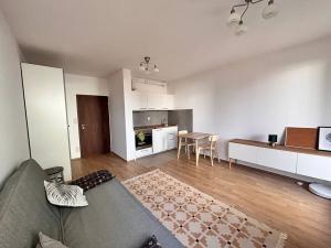 Pronájem bytu 1+kk, Praha - Stodůlky, Svitákova, 6778 m2