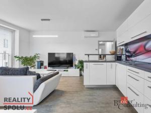 Prodej bytu 2+kk, Hradec Králové - Třebeš, Pod Svahem, 56 m2