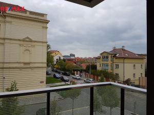 Pronájem bytu 3+kk, Praha, Baarova, 111 m2