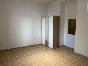 Pronájem bytu 1+kk, Praha - Vokovice, Africká, 30 m2